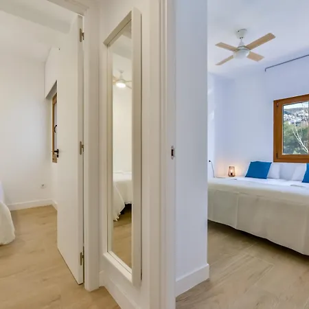 Guzman - Bahia Portet Apartment
